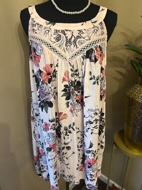 torrid Pink Floral Lace Yoke Sleeveless Blouse